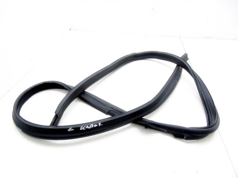 USZCZELKA LEWA KAROSERYJNA FORD FOCUS MK1 KOMBI USZCZELKA LEWA KAROSERYJNA FORD FOCUS MK1 KOMBI