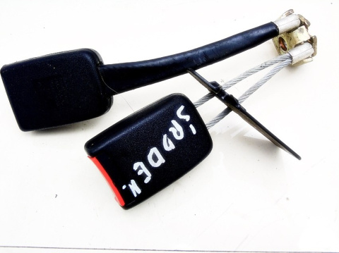 ZATRZASK PASA ŚRODEK TYŁ VW PASSAT B5 SEDAN ZATRZASK PASA ŚRODEK TYŁ VW PASSAT B5 SEDAN