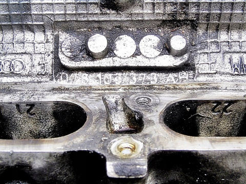 GŁOWICA 078103373AH AUDI 2.4 V6 BDV A4 A6 GŁOWICA 078103373AH AUDI 2.4 V6 BDV A4 A6