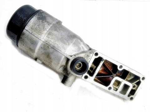 OBUDOWA FILTRA OLEJU BMW 1.8 8V E36 E34 318i 518i OBUDOWA FILTRA OLEJU BMW 1.8 8V E36 E34 318i 518i