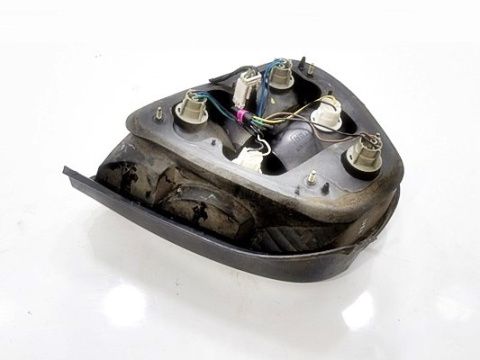LAMPA PRAWY TYŁ DAEWOO LEGANZA SEDAN LAMPA PRAWY TYŁ DAEWOO LEGANZA SEDAN