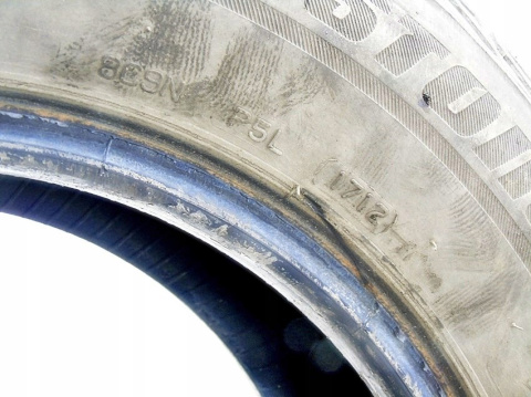OPONY ZIMOWE BRIDGESTONE BLIZZAK LM-32 195/65 R15 OPONY ZIMOWE BRIDGESTONE BLIZZAK LM-32 195/65 R15