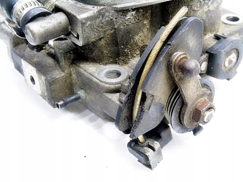 PRZEPUSTNICA AUDI 2.0 8V ABK 80 A6 100 C4 PRZEPUSTNICA AUDI 2.0 8V ABK 80 A6 100 C4