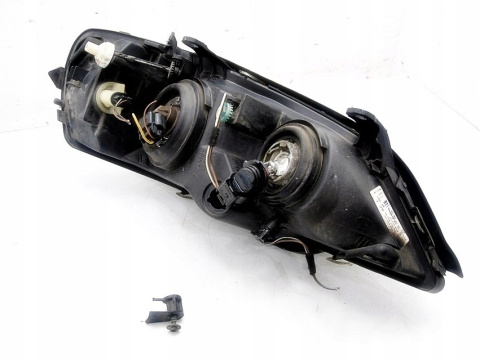 REFLEKTORY LAMPY PRZÓD KOMPLET OPEL ASTRA G 5D REFLEKTORY LAMPY PRZÓD KOMPLET OPEL ASTRA G 5D