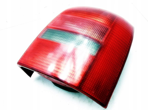 LAMPY TYŁ KOMPLET AUDI A4 B5 KOMBI LAMPY TYŁ KOMPLET AUDI A4 B5 KOMBI
