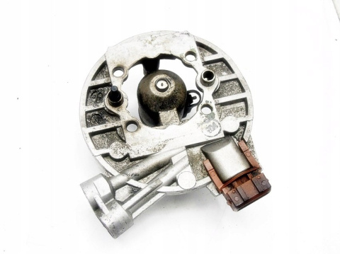 WTRYSKIWACZ 1.8 8V SEAT CORDOBA GOLF IBIZA WTRYSKIWACZ 1.8 8V SEAT CORDOBA GOLF IBIZA