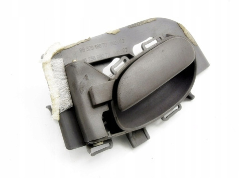 KLAMKA WEWNĘTRZNA DRZWI TYŁ PEUGEOT 206 5D KLAMKA WEWNĘTRZNA DRZWI TYŁ PEUGEOT 206 5D