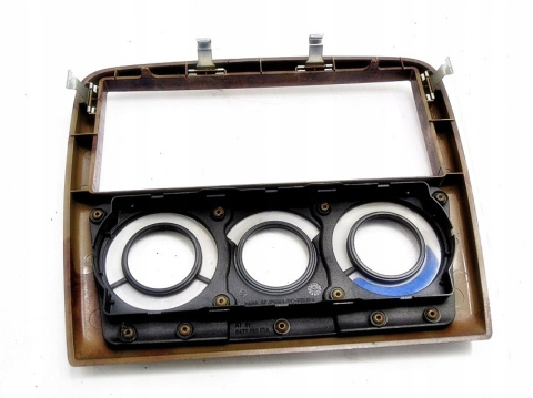 PANEL ŚRODKOWY RAMKA OPEL VECTRA B KOMBI PANEL ŚRODKOWY RAMKA OPEL VECTRA B KOMBI