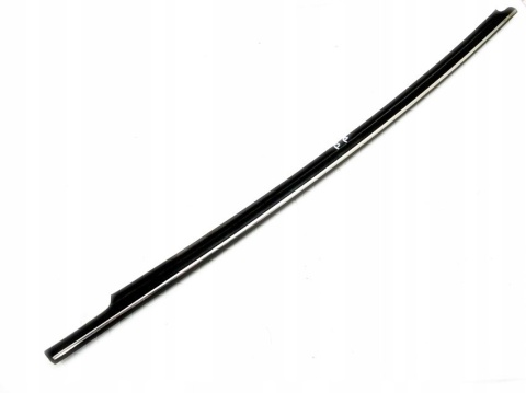 LISTWA ZGARNIAJĄCA PRZÓD OPEL VECTRA B LIFT SEDAN LISTWA ZGARNIAJĄCA PRZÓD OPEL VECTRA B LIFT SEDAN