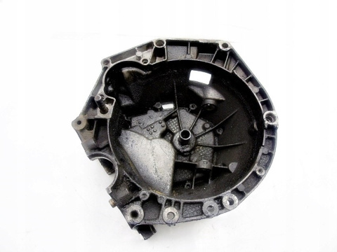 OBUDOWA SKRZYNIA FIAT 1.1 1.2 PUNTO PANDA STILO OBUDOWA SKRZYNIA FIAT 1.1 1.2 PUNTO PANDA STILO