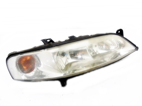 REFLEKTORY KAPY PRZÓD OPEL VECTRA B LIFT KOMPLET REFLEKTORY KAPY PRZÓD OPEL VECTRA B LIFT KOMPLET