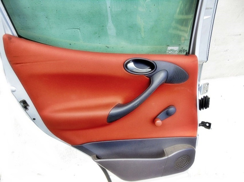 DRZWI LEWY TYŁ 761 MERCEDES W168 A KLASA DRZWI LEWY TYŁ 761 MERCEDES W168 A KLASA