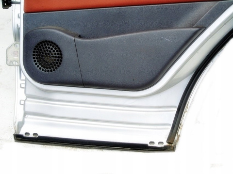 DRZWI PRAWY TYŁ 761 MERCEDES W168 A KLASA DRZWI PRAWY TYŁ 761 MERCEDES W168 A KLASA