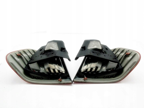 LAMPY TYŁ BMW E46 SEDAN LAMPY TYŁ BMW E46 SEDAN