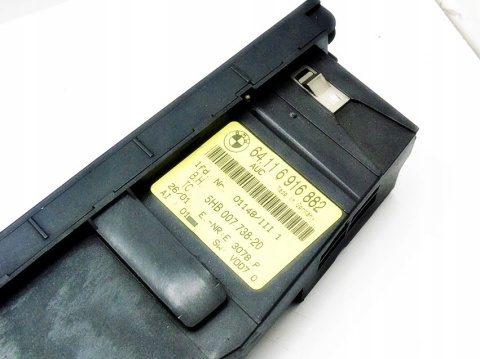 WZMACNIACZ ANTENY BMW E46 SEDAN WZMACNIACZ ANTENY BMW E46 SEDAN
