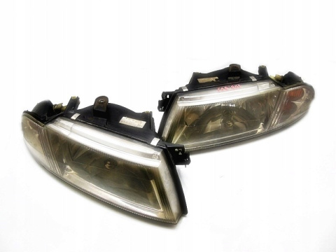 REFLEKTORY PRZÓD KOMPLET MITSUBISHI CARISMA 2001r REFLEKTORY PRZÓD KOMPLET MITSUBISHI CARISMA 2001r