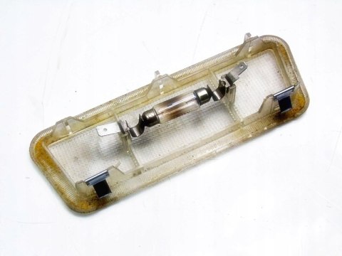 LAMPKA KABINY OPEL CORSA C 5D 1.2 16V LAMPKA KABINY OPEL CORSA C 5D 1.2 16V