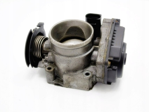 PRZEPUSTNICA VW 1.8 T 20V PASSAT AUDI A4 A6 PRZEPUSTNICA VW 1.8 T 20V PASSAT AUDI A4 A6