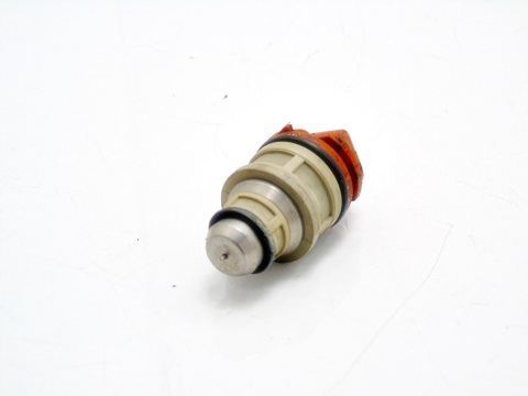 WTRYSKIWACZ IWM523 1.8 8V VECTRA ASTRA F KADETT WTRYSKIWACZ IWM523 1.8 8V VECTRA ASTRA F KADETT