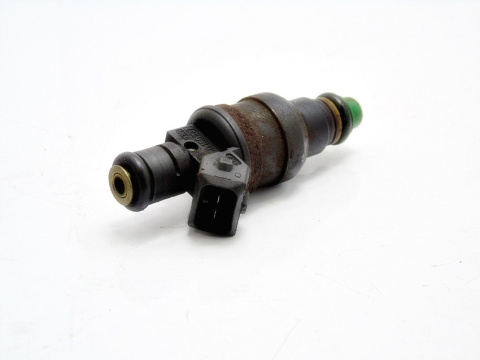 WTRYSKIWACZ PALIWA VW 1.8 T 20V PASSAT AUDI A4 A6 WTRYSKIWACZ PALIWA VW 1.8 T 20V PASSAT AUDI A4 A6