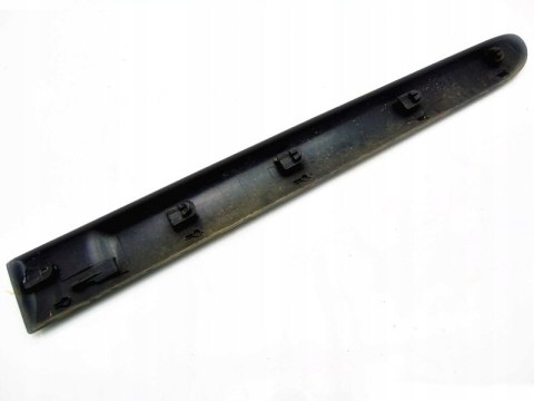 LISTWA DRZWI PRAWY TYŁ RENAULT CLIO II 5D LISTWA DRZWI PRAWY TYŁ RENAULT CLIO II 5D