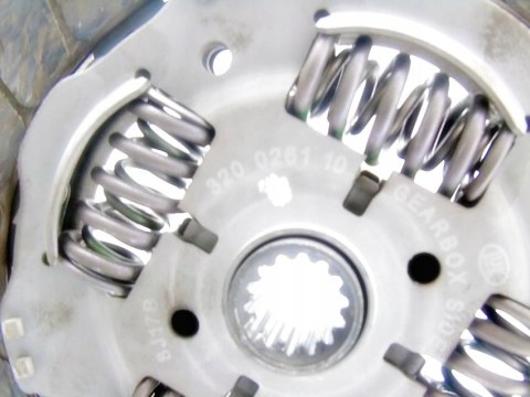 SPRZĘGŁO TARCZA DOCISK 1.2 16V COMBO CORSA C AGILA SPRZĘGŁO TARCZA DOCISK 1.2 16V COMBO CORSA C AGILA