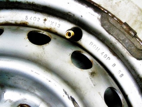 FELGA STALOWA 13'' NISSAN SUNNY FELGA STALOWA 13'' NISSAN SUNNY