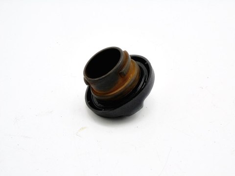 KOREK WLEWU OLEJU 1.8 2.0 16V XSARA C5 407 406 KOREK WLEWU OLEJU 1.8 2.0 16V XSARA C5 407 406