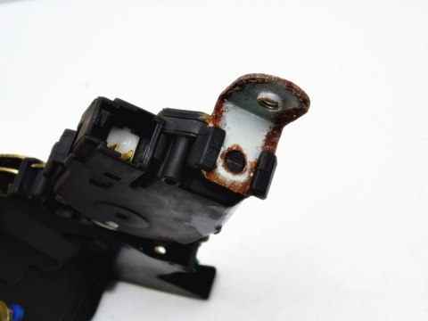 ZAMEK DRZWI LEWY TYŁ SUBARU OUTBACK II USA ZAMEK DRZWI LEWY TYŁ SUBARU OUTBACK II USA
