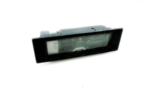 LAMPKA TABLICY REJESTRACYJNEJ ALFA ROMEO 156 LAMPKA TABLICY REJESTRACYJNEJ ALFA ROMEO 156