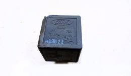 PRZEKAZNIK FORD FIESTA MK6 5D 2002r