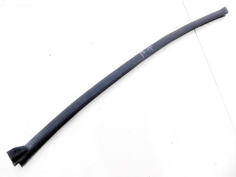 USZCZELKA PRAWY TYŁ ALFA ROMEO 156 USZCZELKA PRAWY TYŁ ALFA ROMEO 156