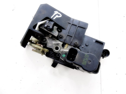 ZAMEK DRZWI PRAWY PRZÓD ALFA ROMEO 156 2.0 ZAMEK DRZWI PRAWY PRZÓD ALFA ROMEO 156 2.0