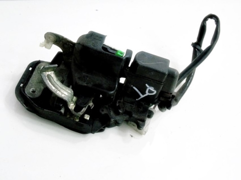 ZAMEK DRZWI PRAWY TYŁ MAZDA 626 IV 5D ZAMEK DRZWI PRAWY TYŁ MAZDA 626 IV 5D