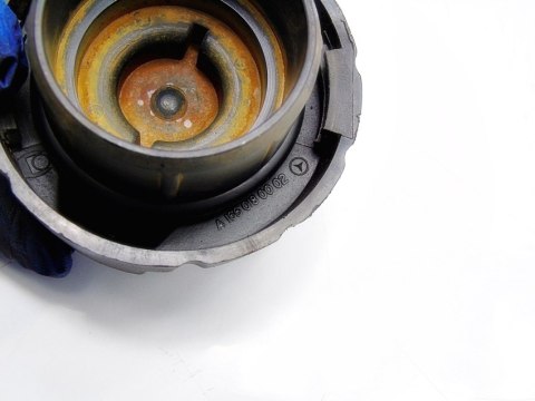 KOREK WLEWU OLEJU MERCEDES 1.4 1.6 A140 A160 W168 KOREK WLEWU OLEJU MERCEDES 1.4 1.6 A140 A160 W168
