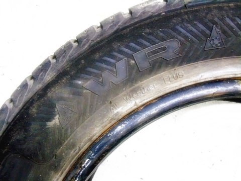 OPONY ZIMOWE NOKIAN WR 185/65 15'' komplet OPONY ZIMOWE NOKIAN WR 185/65 15'' komplet