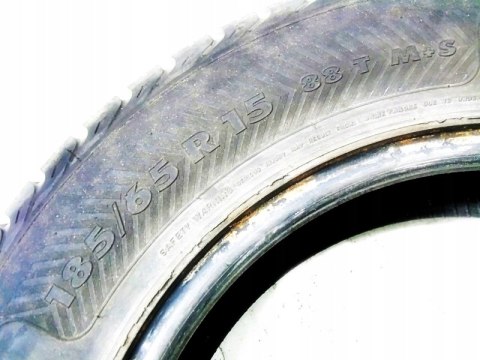 OPONY ZIMOWE NOKIAN WR 185/65 15'' komplet OPONY ZIMOWE NOKIAN WR 185/65 15'' komplet
