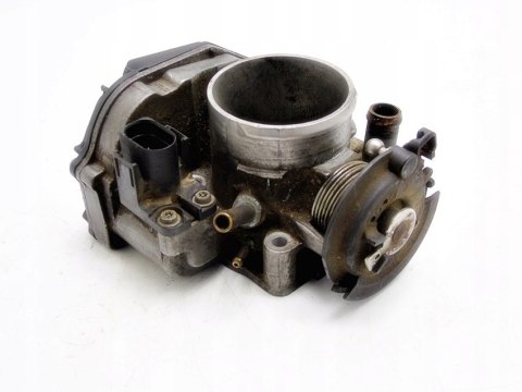 PRZEPUSTNICA 058133063 1.6 8V PASSAT B5 AUDI A4 PRZEPUSTNICA 058133063 1.6 8V PASSAT B5 AUDI A4