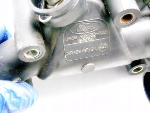 OBUDOWA TERMOSTATU KRÓCIEC 1.3 8V FORD FIESTA V KA OBUDOWA TERMOSTATU KRÓCIEC 1.3 8V FORD FIESTA V KA