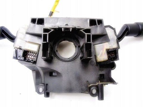 PRZEŁĄCZNIK ZESPOLONY MAZDA 3 HB 5D 03-09r PRZEŁĄCZNIK ZESPOLONY MAZDA 3 HB 5D 03-09r