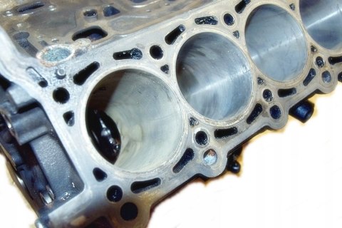BLOK PODPORY SILNIKA 4.2 TDI CTE AUDI A8 CAYENNE BLOK PODPORY SILNIKA 4.2 TDI CTE AUDI A8 CAYENNE