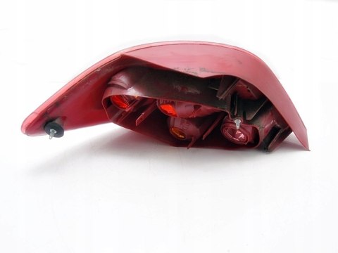 LAMPA PRAWY TYŁ PEUGEOT 307 5D LAMPA PRAWY TYŁ PEUGEOT 307 5D
