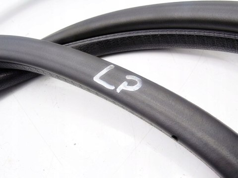 USZCZELKA WNĘKI DRZWI LEWY PRZÓD PEUGEOT 307 5D USZCZELKA WNĘKI DRZWI LEWY PRZÓD PEUGEOT 307 5D