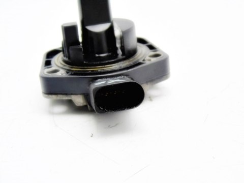 CZUJNIK POZIOMU OLEJU 2.5 TDI AUDI A4 A6 A8 PASSAT CZUJNIK POZIOMU OLEJU 2.5 TDI AUDI A4 A6 A8 PASSAT