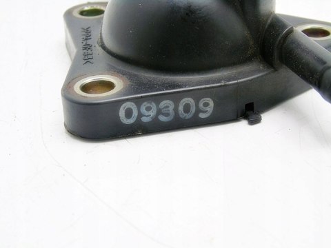 OBUDOWA TERMOSTATU KRÓCIEC WODY 1.6 16V MAZDA 3 Z6 OBUDOWA TERMOSTATU KRÓCIEC WODY 1.6 16V MAZDA 3 Z6