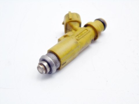WTRYSKIWACZ 1.3 1.4 16V COROLLA STARLET 4EFE WTRYSKIWACZ 1.3 1.4 16V COROLLA STARLET 4EFE