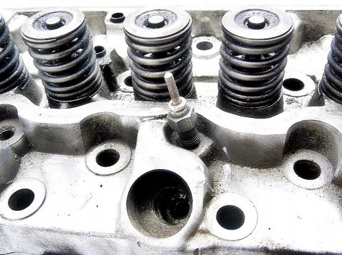 GŁOWICA 2.5 TCI PREGIO H1 TERRACAN STAREX GŁOWICA 2.5 TCI PREGIO H1 TERRACAN STAREX
