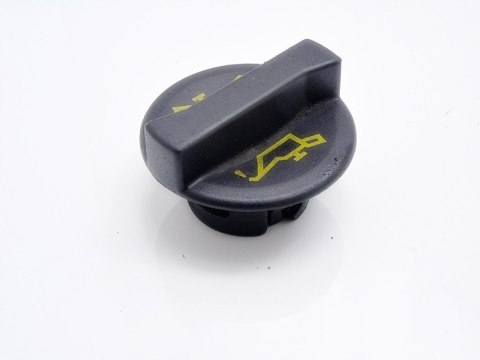 KOREK OLEJU 1.8 16V MONDEO MK3 MAZDA 6 5 V50 S40 KOREK OLEJU 1.8 16V MONDEO MK3 MAZDA 6 5 V50 S40