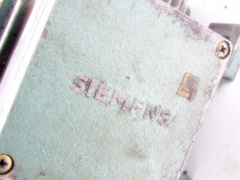 SILNIK ELEKTRYCZNY 3 FAZY 230- 400 V 4.0 Kw 1710 SILNIK ELEKTRYCZNY 3 FAZY 230- 400 V 4.0 Kw 1710