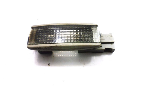 LAMPKA OŚWIETLENIE KABINY VW PASSAT B5 KOMBI LAMPKA OŚWIETLENIE KABINY VW PASSAT B5 KOMBI